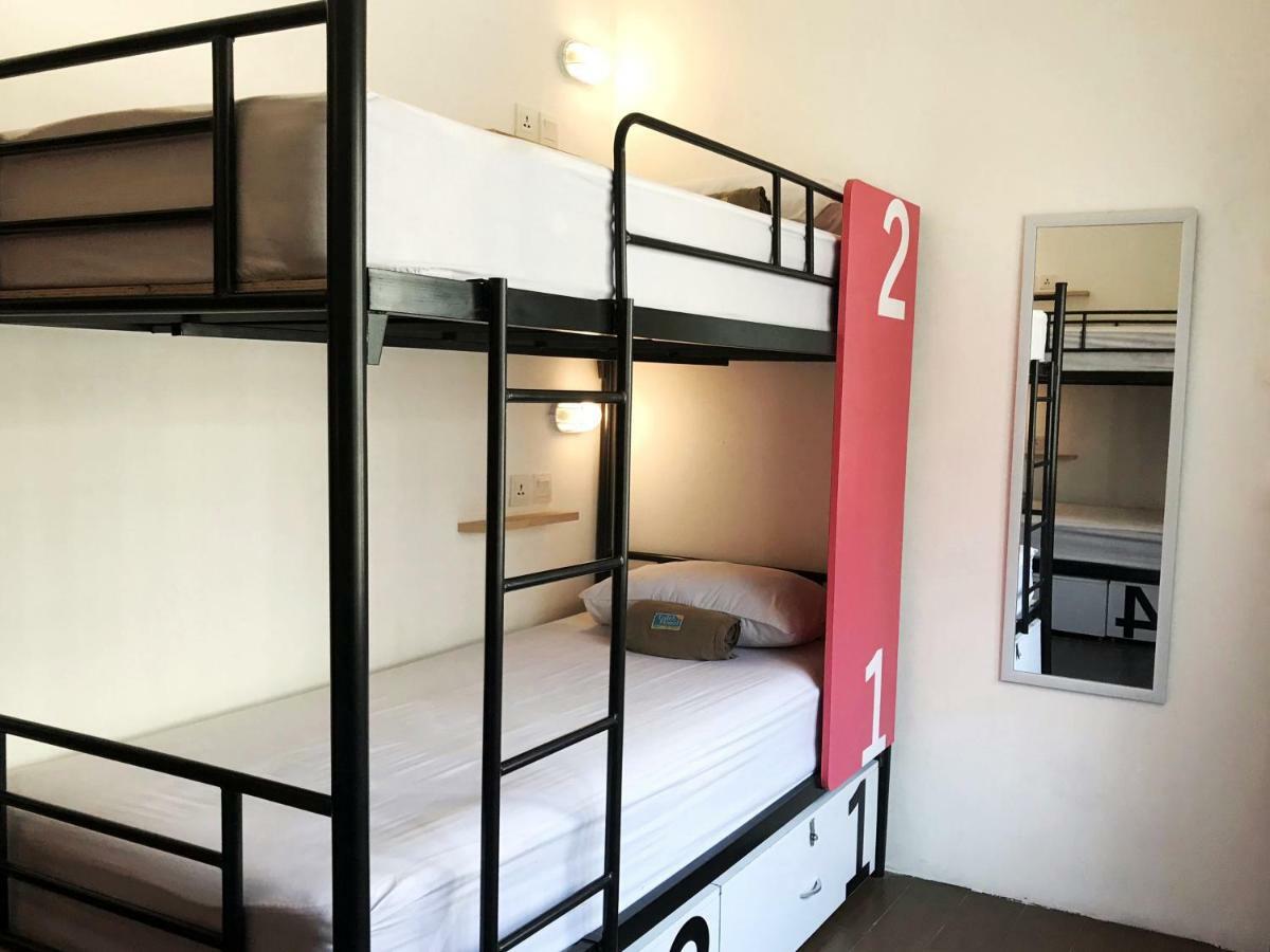 Teduh Hostel Kota Tua Jakarta Hostel ágyak fotó